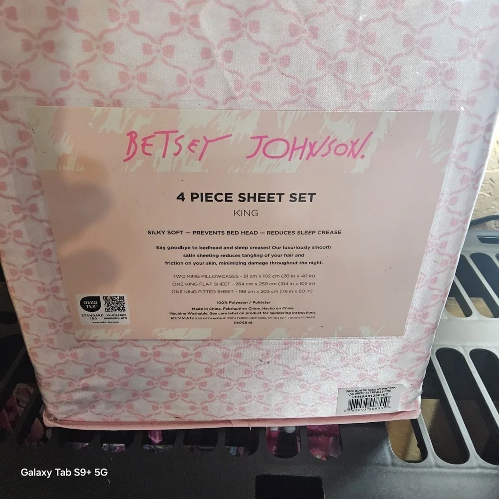 Betsey Johnson Pink Sheet Set